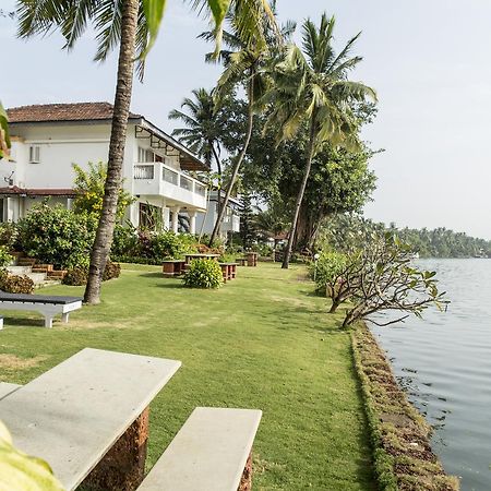 Shikara Beach Resort Cavelossim Exterior photo