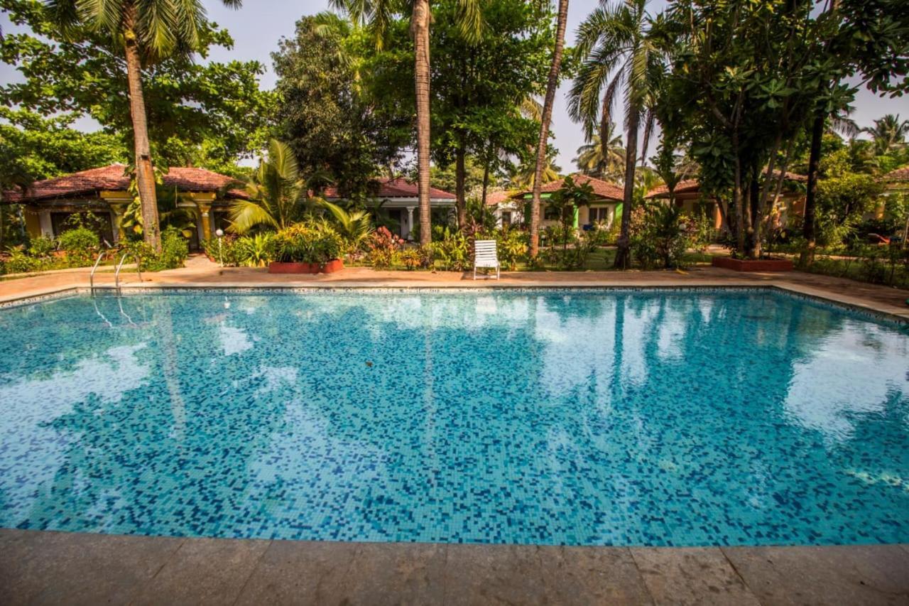 Shikara Beach Resort Cavelossim Exterior photo