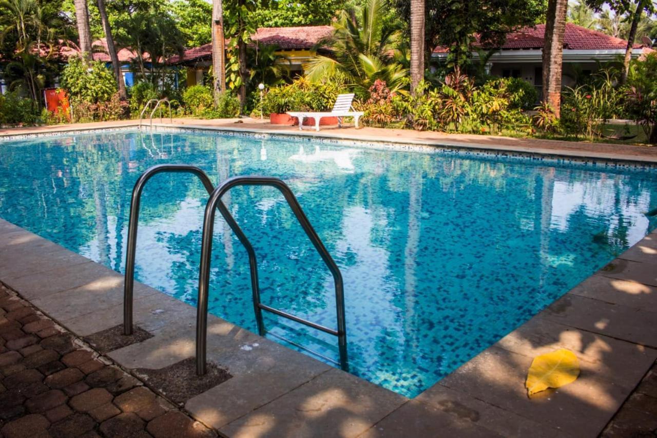 Shikara Beach Resort Cavelossim Exterior photo