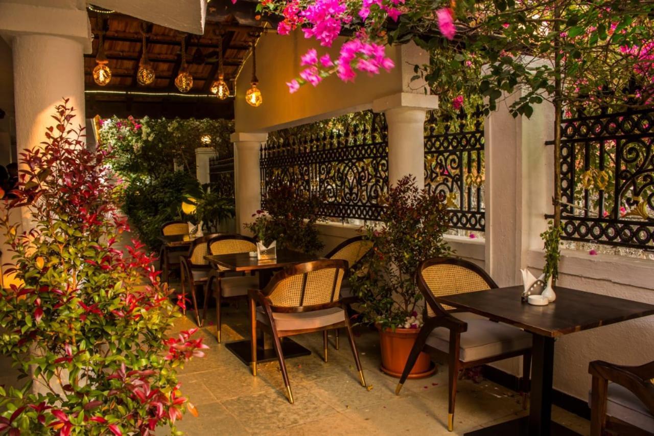 Shikara Beach Resort Cavelossim Exterior photo