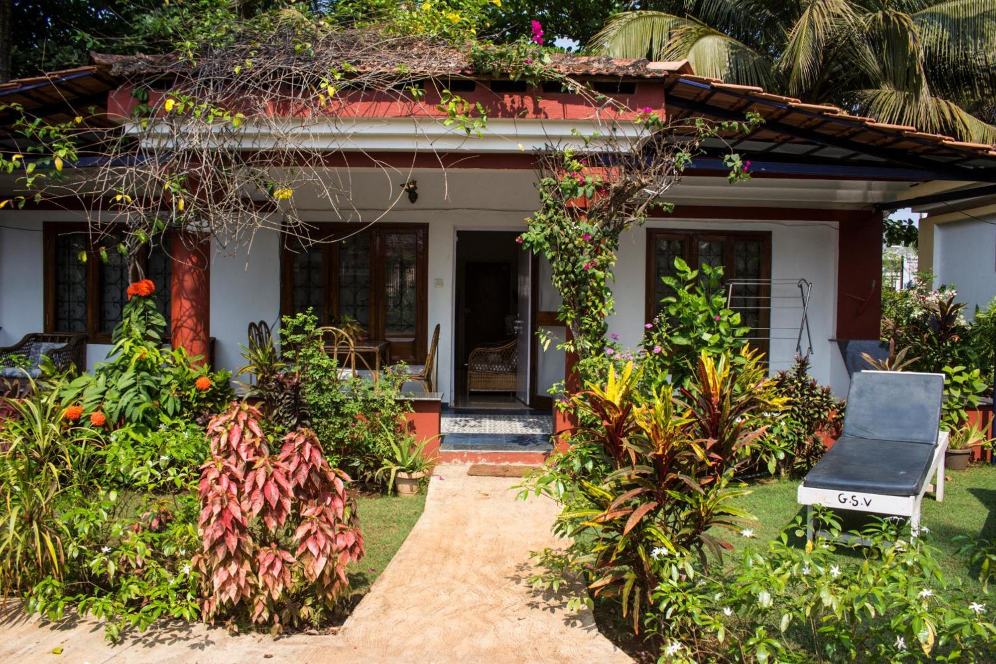 Shikara Beach Resort Cavelossim Exterior photo