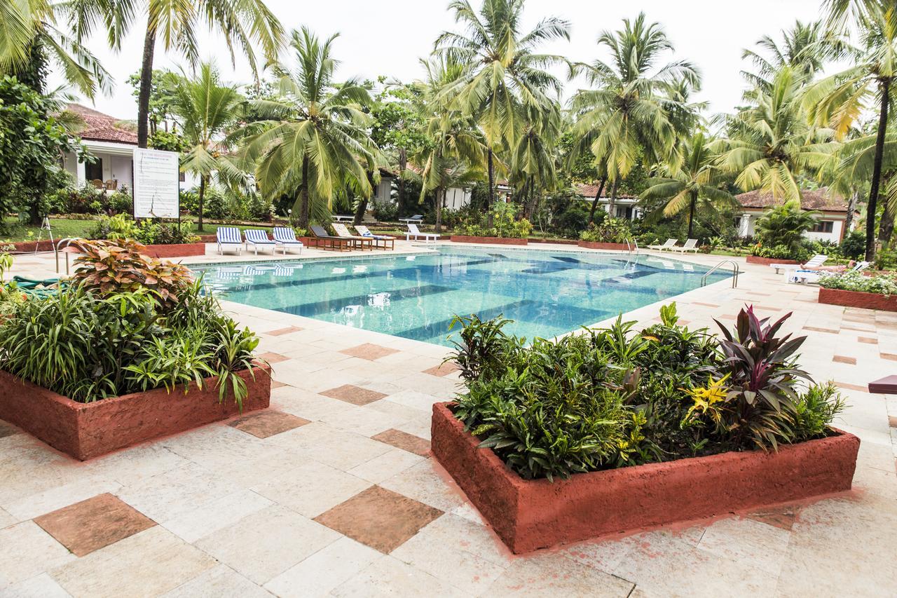Shikara Beach Resort Cavelossim Exterior photo